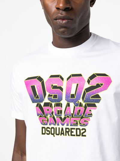 Dsquared2 – Weißes T-Shirt mit „DSQ2 Arcade Games“-Logoprint