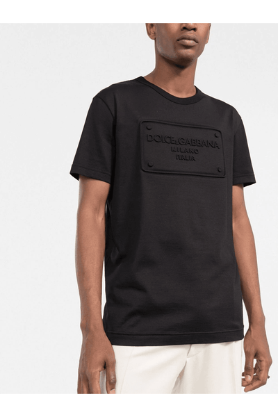 Dolce &amp; Gabbana – T-Shirt mit geprägtem Logo-Schild in Schwarz