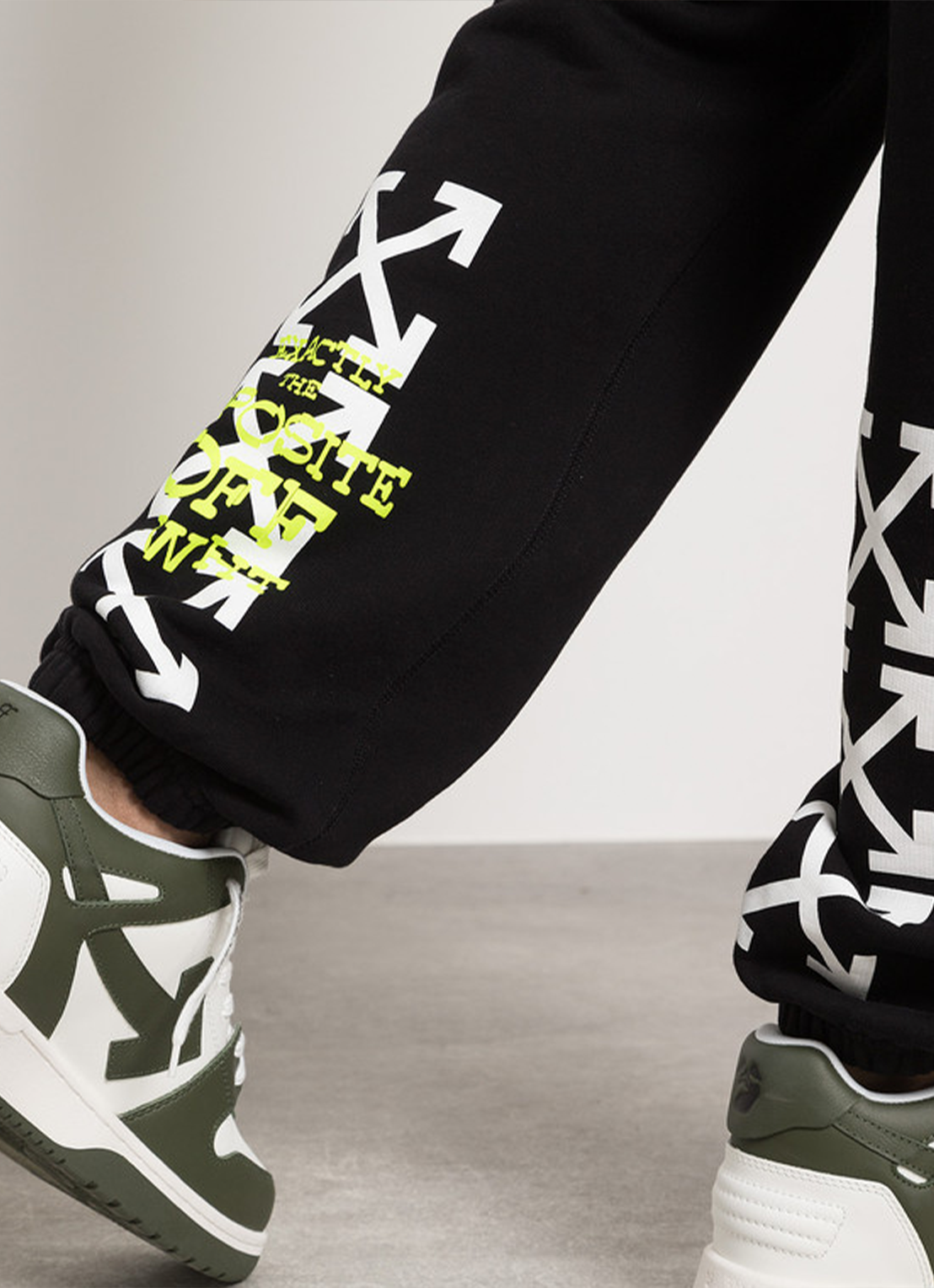 Off-White – Schwarze Jogginghose mit „Opposite Arrows“-Aufdruck