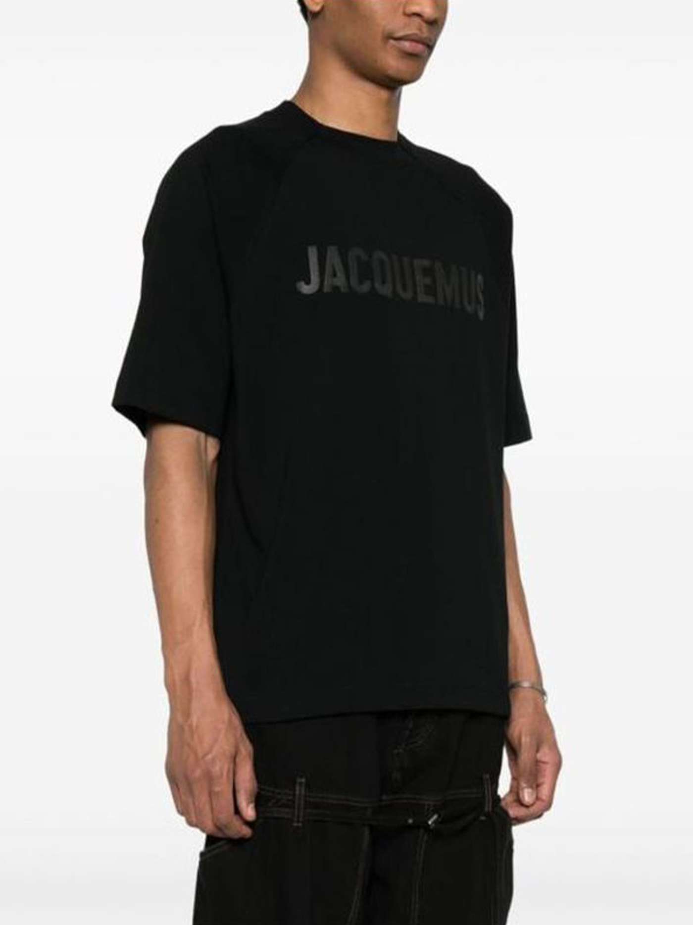 Jacquemus Le Typo Logo Printed T-Shirt in Black