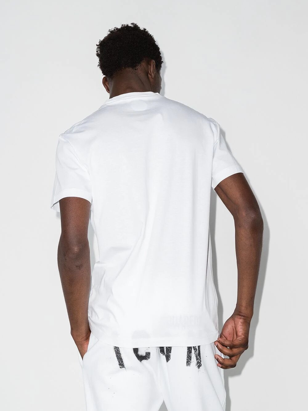 Dsquared2 Spray Icon print T-shirt in White – TheDesignerBox